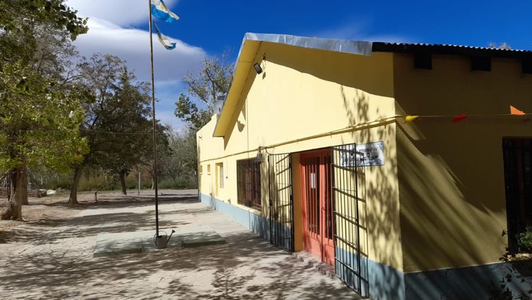 Juntan juguetes para las primeras nenas que irán a Jardín en una escuela rural