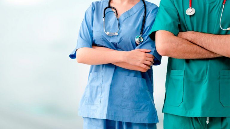 Covid-19: una enfermera confiesa haber cambiado vacunas por solución salina