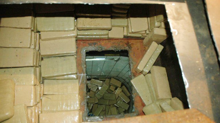 Bajo un intenso operativo de seguridad