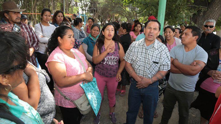 Feriantes dilatan la mudanza de la feria en Centenario