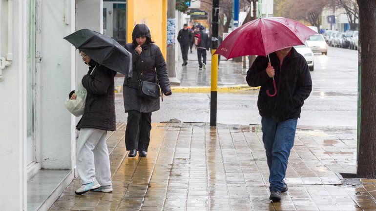La lluvia y el frío seguirán hasta el fin de semana