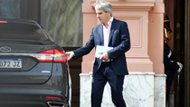 El ministro Caputo lanzó una dura advertencia a las automotrices
