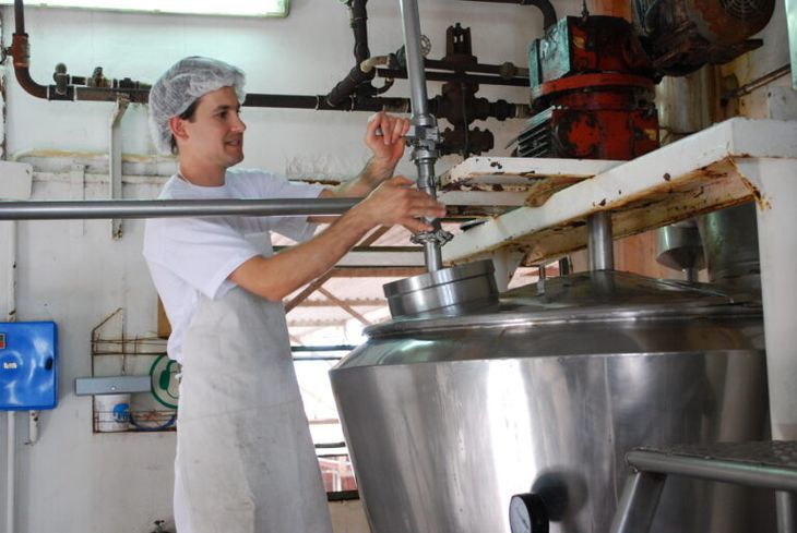 En Argentina unos nueve mil tambos generan 11 mil millones de litros de leche anuales. Foto INTA En Argentina unos nueve mil tambos generan 11 mil millones de litros de leche anuales. Foto INTA