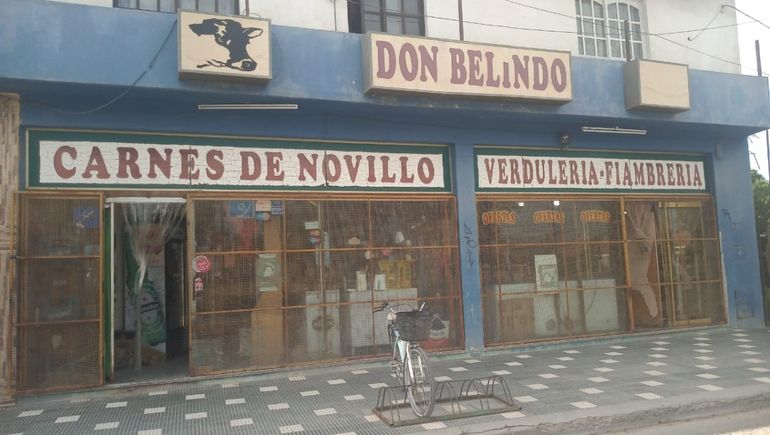 Un grupo de ladrones se hizo pasar por compradores y se llevó hasta la camioneta