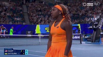 la polemica por la tenista que fue filmada rompiendo su raqueta en el australian open la polemica por la tenista que fue filmada rompiendo su raqueta en el australian open