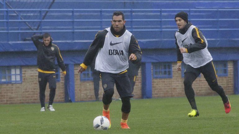Con Tevez afuera, el Mellizo estudia tres posibilidades