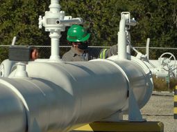 Brasil autorizó a importar gas argentino a Eneva.