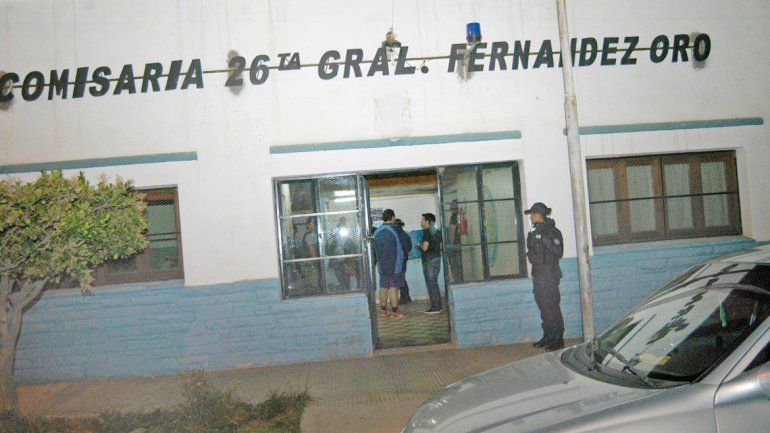 La camioneta recuperada quedó en la Comisaría 26ª de Fernández Oro.