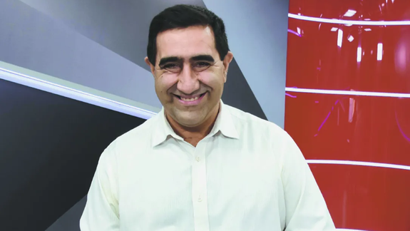 José Luis Artaza defendió el proyecto de Carlos Eguía.