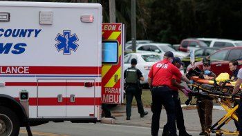 tiroteo un centro de yoga: 2 muertas y varios heridos tiroteo un centro de yoga: 2 muertas y varios heridos