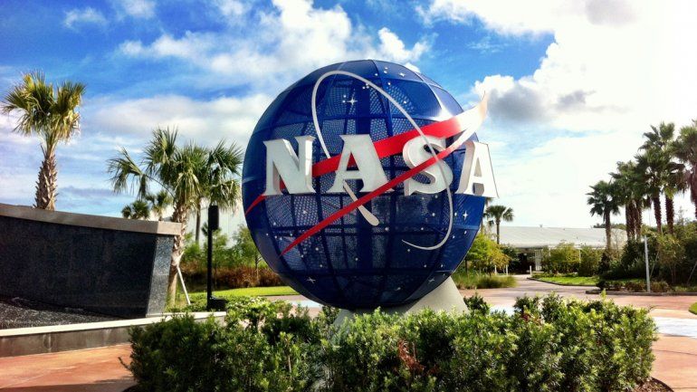 Se trata no sólo de proteger el planeta, sino también los lugares a los que las naves espaciales terrestres viajan y exploran. Cuanto menos contaminación biológica se traslade, más naturales son los ambientes a explorar.