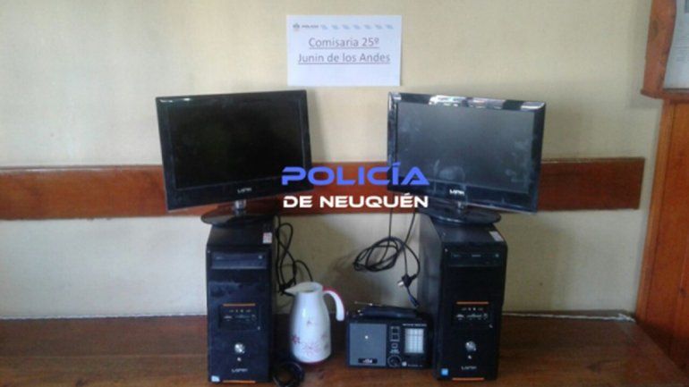 Encontraron en un auto las computadoras robadas de Centro municipal de Junín