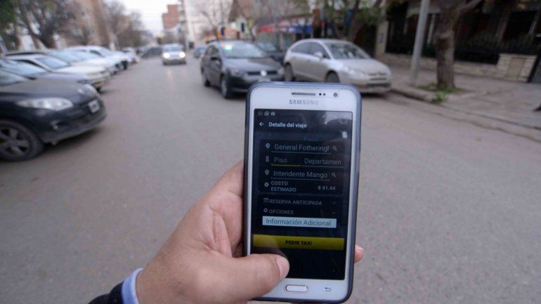La aplicación es gratis y promete reducir al máximo la espera de taxi. 