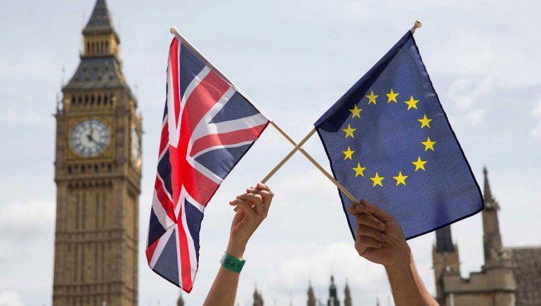 Examinarán el acuerdo de la UE con Reino Unido