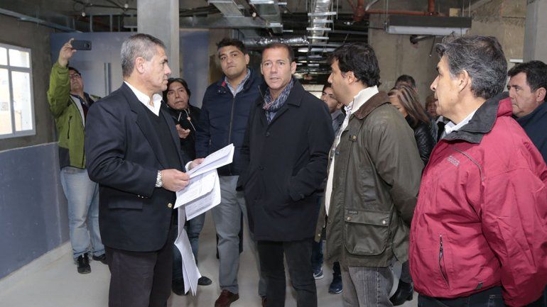 Gutiérrez recorrió obras en Zapala y anunció la compra de ambulancias