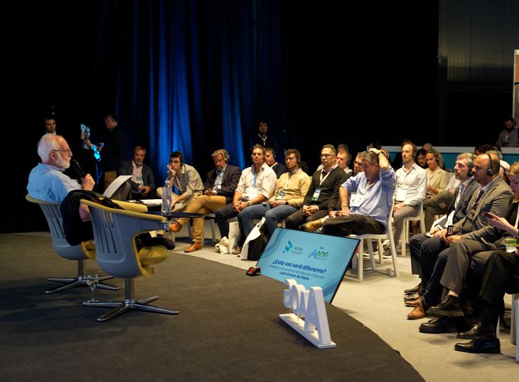 Charla de Juan Carlos de Pablo en la AOG 2025 Charla de Juan Carlos de Pablo en la AOG 2025