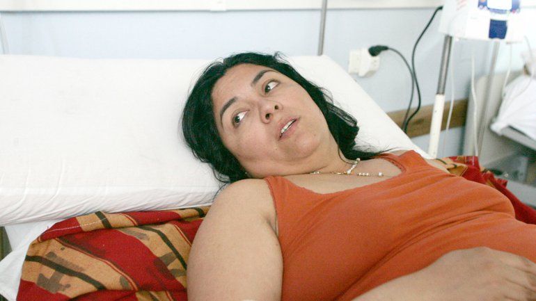 Sonia Paz en su cama del Castro Rendón