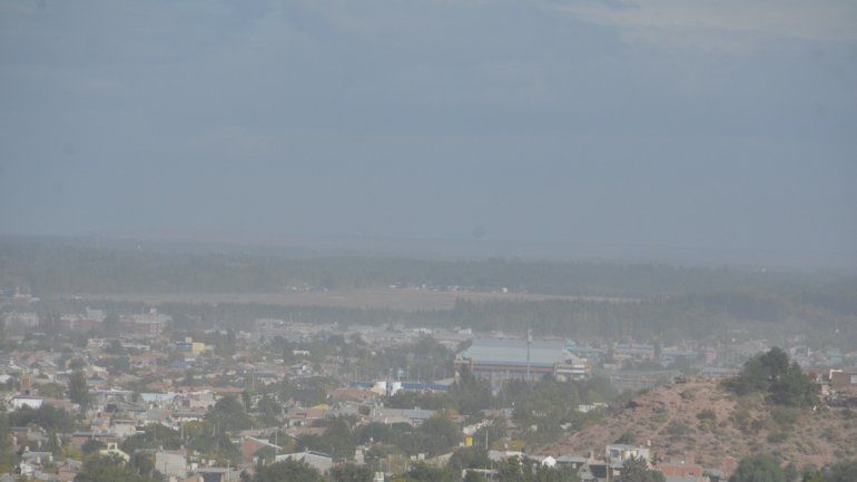 El tiempo estará ventoso y cálido, mañana habrá que abrigarse