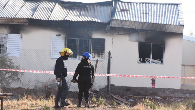 Así quedó la Escuela de Aguada San Roque, tras la explosión.