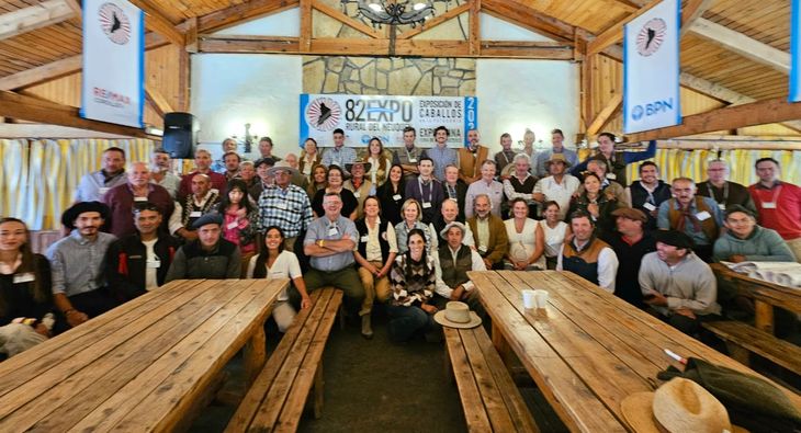 Los productores compartieron preocupaciones, problemáticas comunes y proyectar la actividad productiva hacia adelante. Foto: gentileza SRN. Los productores compartieron preocupaciones, problemáticas comunes y proyectar la actividad productiva hacia adelante. Foto: gentileza SRN.