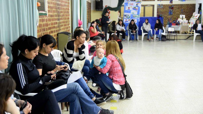Las primeras familias se instalaron el martes a la tarde en la puerta del jardín.
