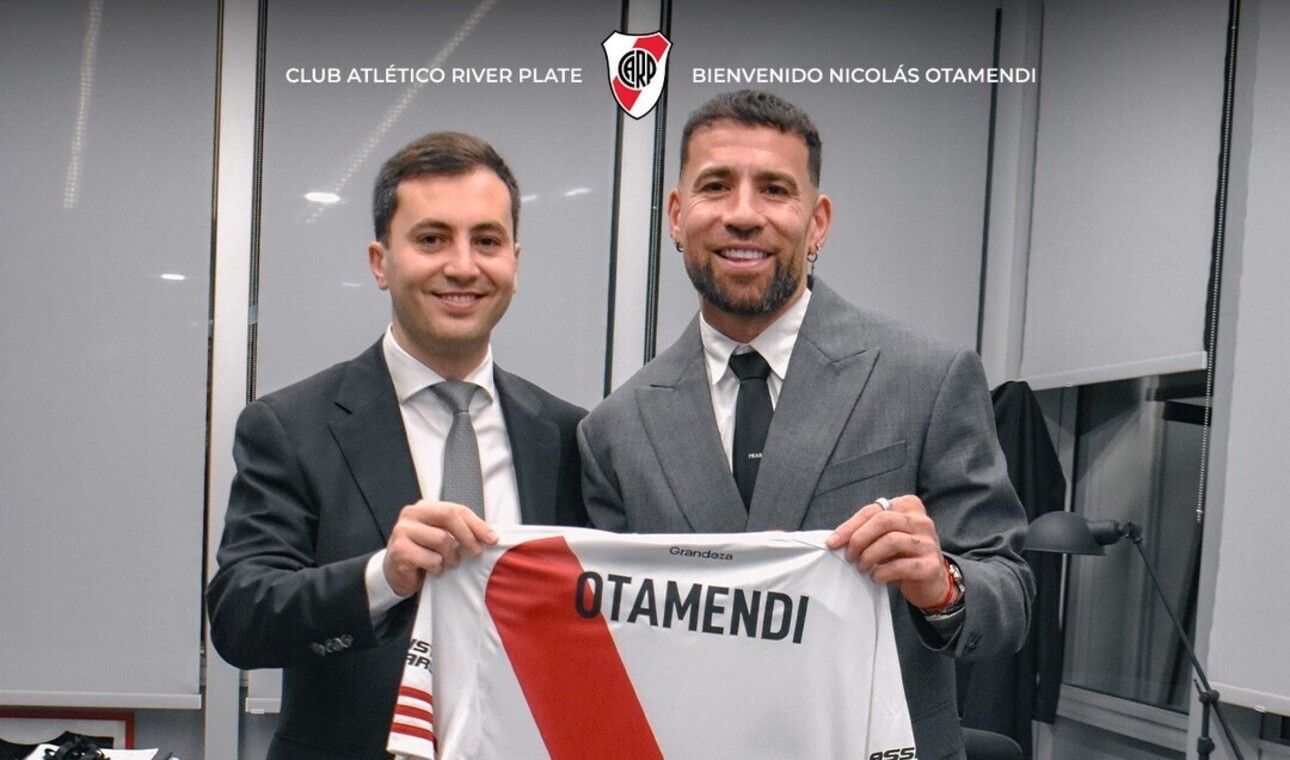 Nicolás Otamendi firmó su contrato el viernes.
