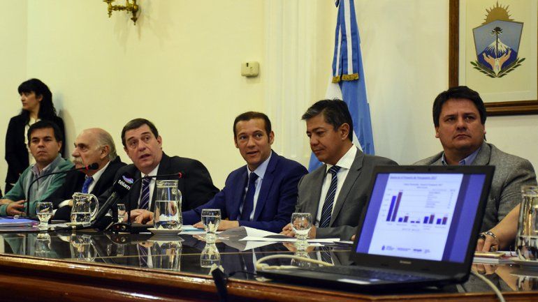 El Gobierno presentó el presupuesto 2017: prevé aumentos en la inversión en Educación, Salud y Seguridad