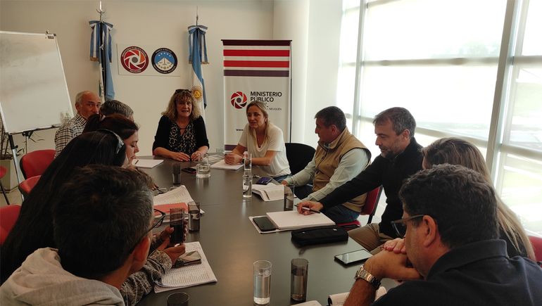 Conflicto en Desarrollo Social: qué se sabe del corte de Arroyito y la mediación