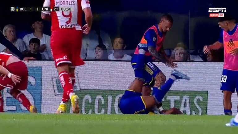 El Pipa Benedetto casi lesiona a Fabra en la victoria de Boca