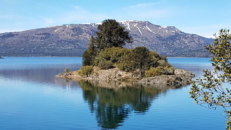 Quién era el joven que encontraron muerto en el Lago Aluminé