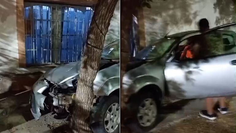 Una mujer perdió el control de su auto, chocó contra un árbol y resultó herida