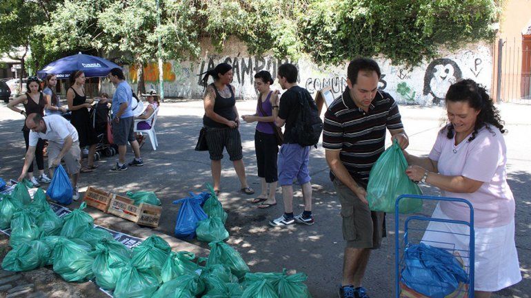 Desde hace tiempo se realizan compras comunitarias en todo el país.