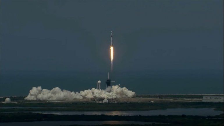 Con un exitoso lanzamiento comenzó una nueva carrera espacial