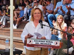 Cecilia de Larminat planteo los reclamos del campo. Foto: gentileza SRN. Cecilia de Larminat planteo los reclamos del campo. Foto: gentileza SRN.