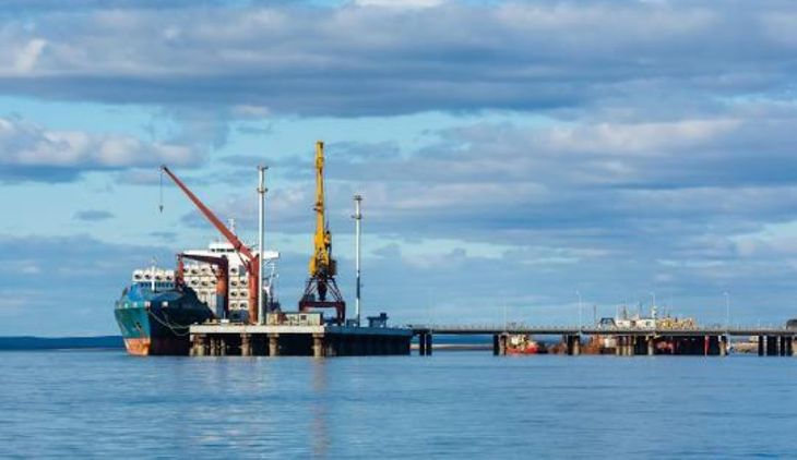 El puerto de San Antonio Este, una salida de la manzana del Valle para los mercados de ultramar.