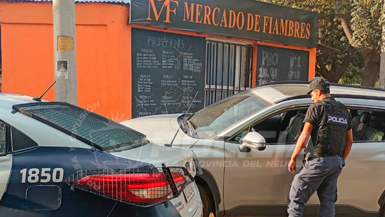 Secuestraron en El Chañar una camioneta robada en Neuquén y buscan al conductor que se dio a la fuga