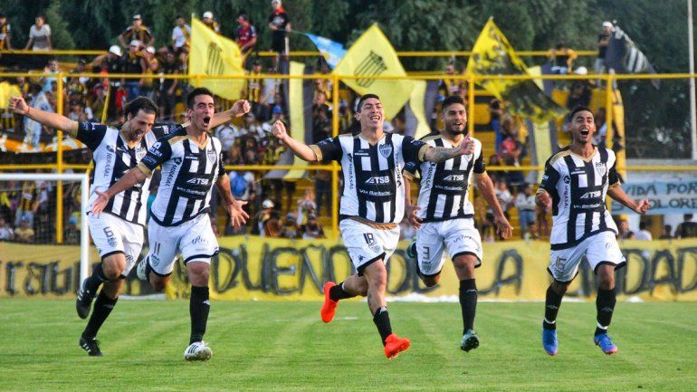 Copa Argentina: ¿Cipo y San Lorenzo jugarán en Cutral Co?