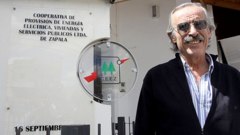 Tras el acuerdo, el ex titular de la Cooperativa Eléctrica de Zapala, Néstor Zambelli, accedió a la extinción de la acción penal. Tras el acuerdo, el ex titular de la Cooperativa Eléctrica de Zapala, Néstor Zambelli, accedió a la extinción de la acción penal.