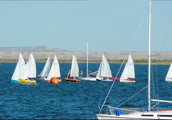 Las velas ponen en marcha la Fiesta del Lago Pellegrini