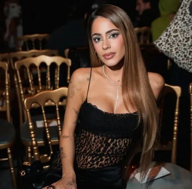 Tini Stoessel en el Paris Fashion Week Tini Stoessel en el Paris Fashion Week 