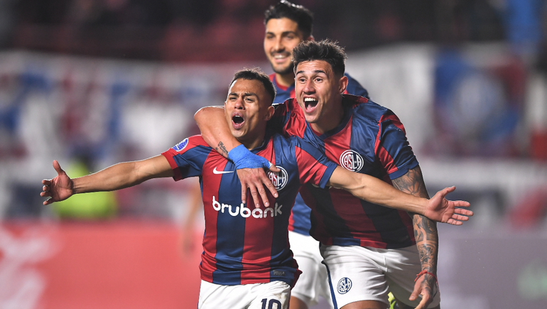 San Lorenzo ganó 4 a con el último gol de Barrios. Foto: TÉLAM