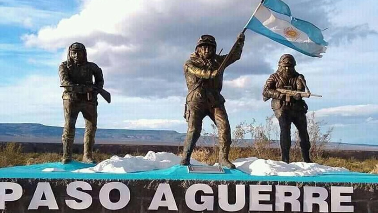 La emoción de un pueblo que recordó a su héroe de Malvinas