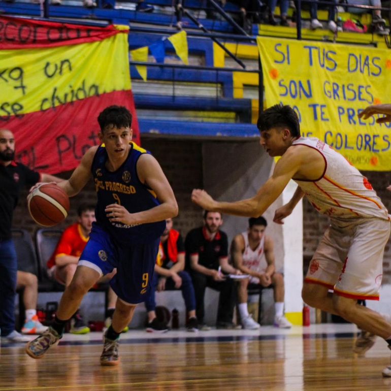 Del Progreso no pudo con Centro Español que le ganó 3-1 la serie. Gentileza: Club Del Progreso. Del Progreso no pudo con Centro Español que le ganó 3-1 la serie. Gentileza: Club Del Progreso.