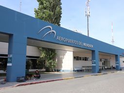 El paro nacional de la CGT provocó cancelaciones de vuelos. El paro nacional de la CGT provocó cancelaciones de vuelos.