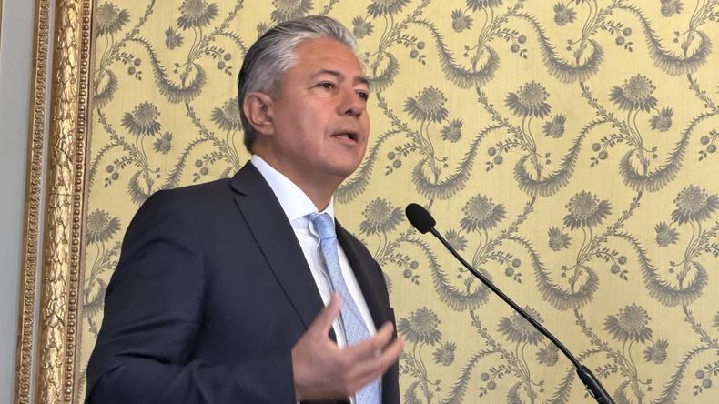 Rolando Figueroa en España: No queremos ser la cantera del mundo, queremos crecer con ustedes | LM Neuquen Rolando Figueroa en España: No queremos ser la cantera del mundo, queremos crecer con ustedes