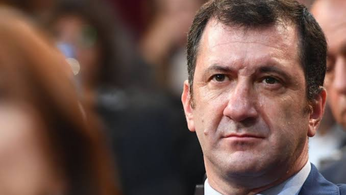 Un senador entrerriano fue detenido por llevar U$200.000 sin declarar.