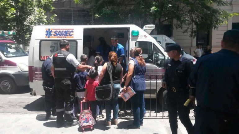 Doce nenes intoxicados en el comedor de la escuela