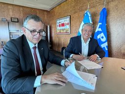 Con la firma de Rolando Figueroa y Horacio Marín, YPF se incorporó al Plan Provincial Redistribuir Oportunidades.