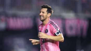 volvio a ser feliz: messi dejo atras su lesion, sumo minutos y marco un gol para el inter miami