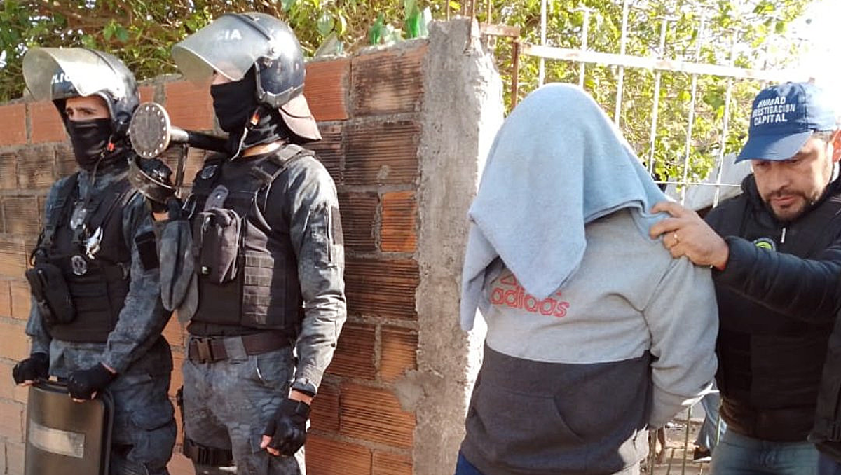 Un policía mató a dos motochorros y a un runner